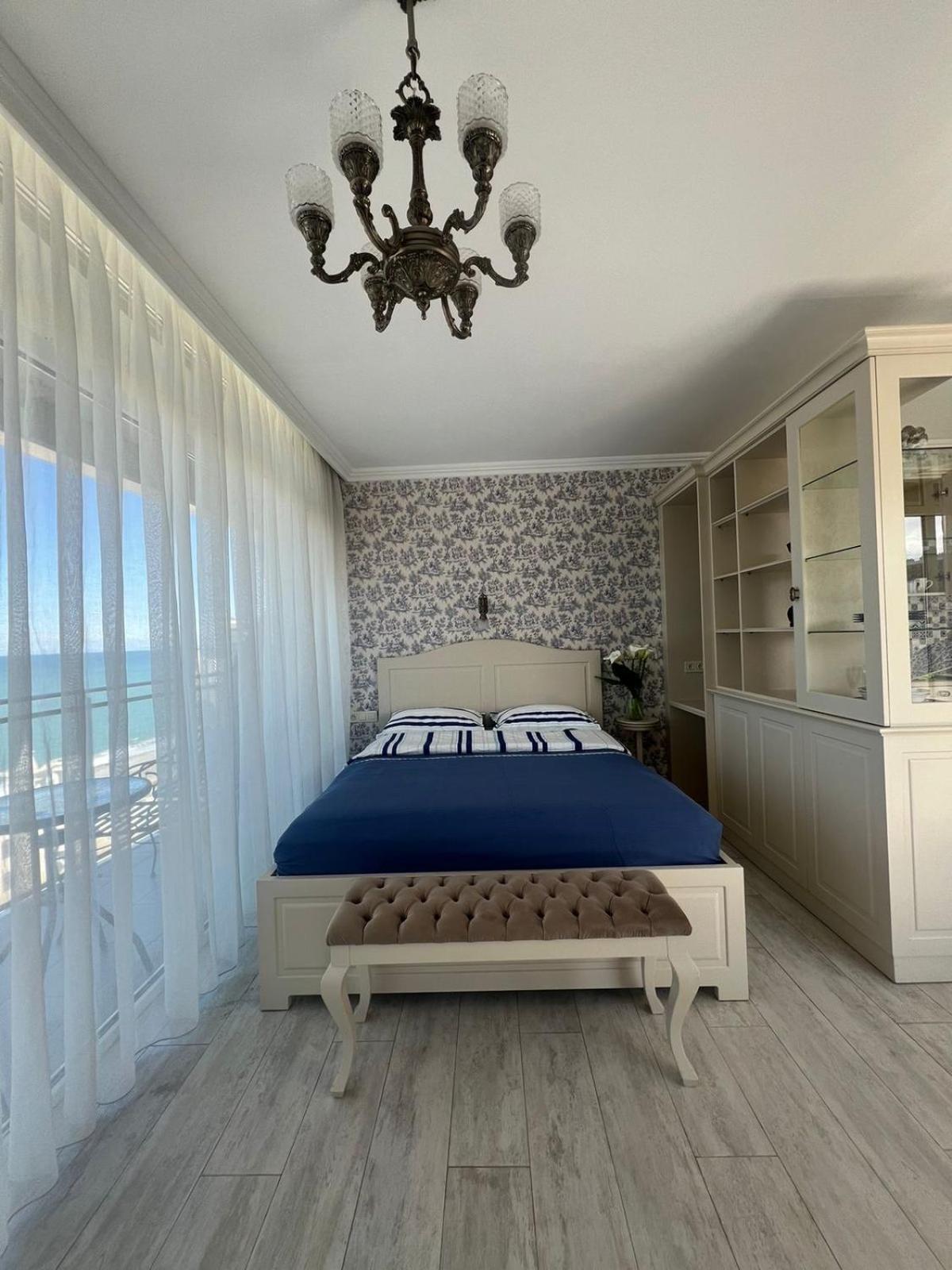 Apartment Batumi Weekend Buitenkant foto
