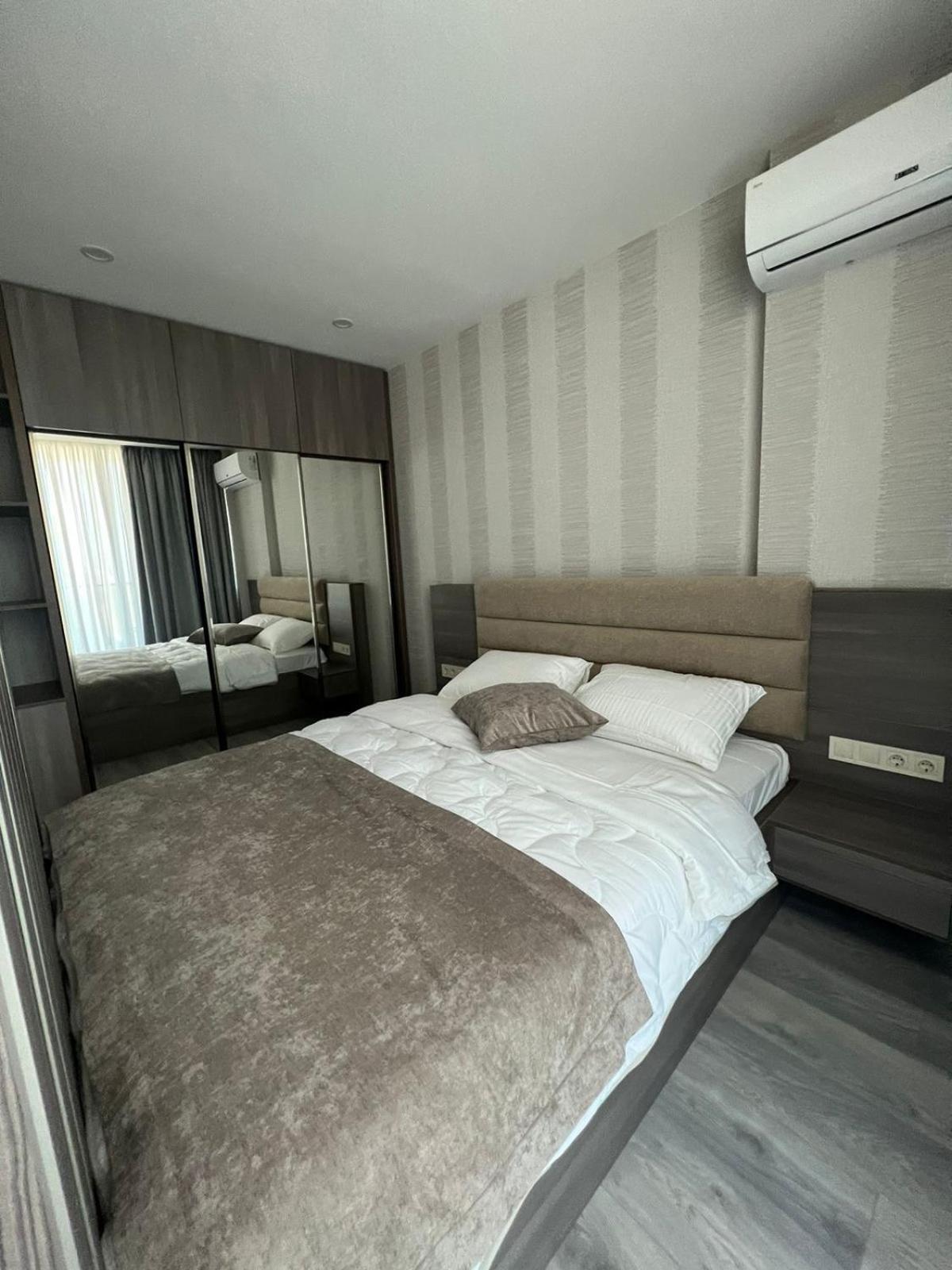 Apartment Batumi Weekend Buitenkant foto
